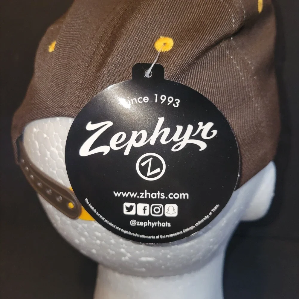 NWT Zephyr Wyoming Cowboys Youth Snapback Hat‎ Cap Pistol Pete